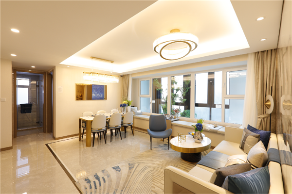 龍湖龍譽城丨“龍湖杯”國潮少年才藝大賽開幕，沸騰全城！