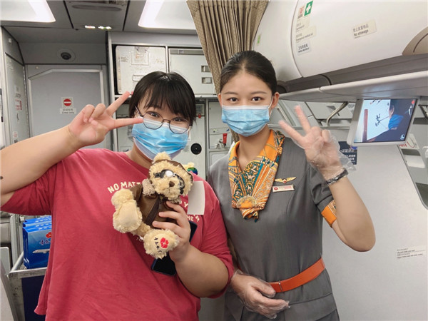 青島航空萬(wàn)米高空講安全