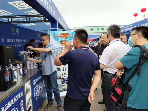 “水兵藍(lán)”精釀啤酒參加第二屆膠東經(jīng)濟(jì)圈供銷一體化農(nóng)產(chǎn)品展銷會