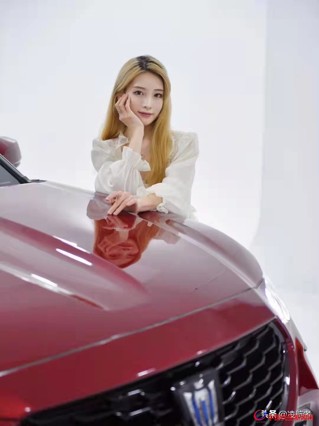 青島大嫚：國(guó)內(nèi)知名博主舒芙蕾蕾，身高168CM，體重45KG