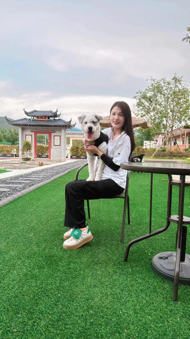 一個(gè)機(jī)車(chē)女孩詩(shī)與遠(yuǎn)方的夢(mèng)想民宿之旅--梯雲(yún)軒民宿